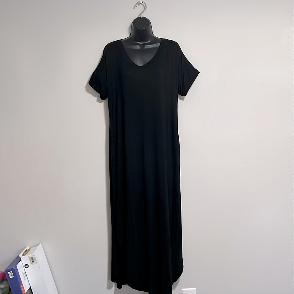 🌻3/$15 Tickled Teal Jersey dress. Black, size XL